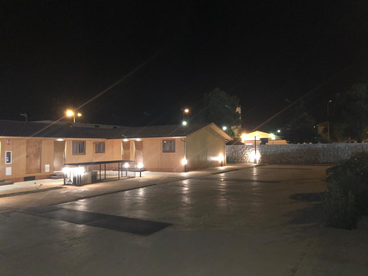 Hostal La Posada De Mari La Cabrera Ngoại thất bức ảnh